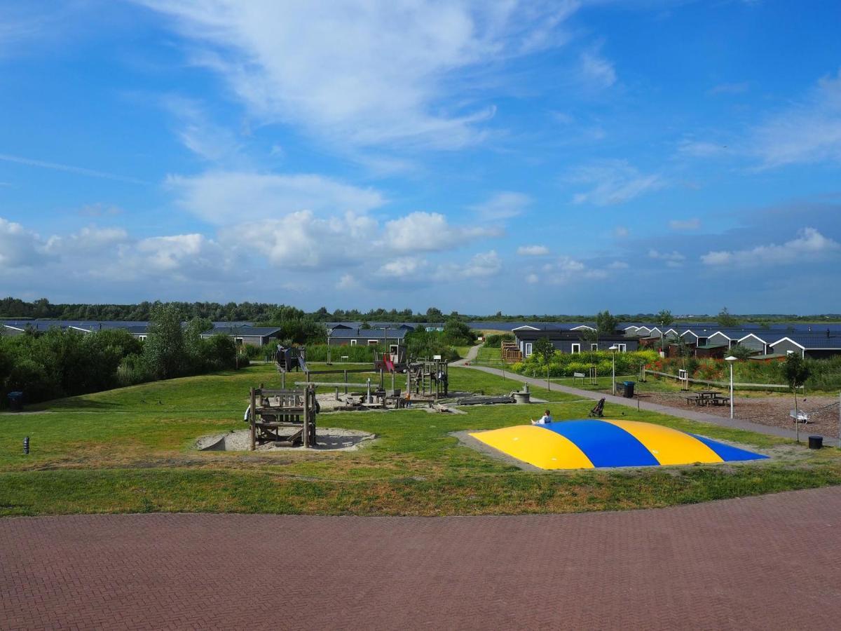 Bj Chalets - De Rug 3 - Vakantiepark Lauwersoog - Luxe Chalet Met Vaatwasser En Inloopkast! Vroege Incheck! Met Airco! Kültér fotó