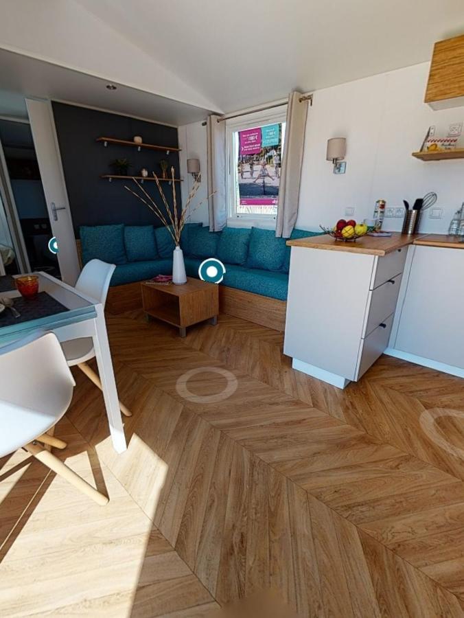 Bj Chalets - De Rug 3 - Vakantiepark Lauwersoog - Luxe Chalet Met Vaatwasser En Inloopkast! Vroege Incheck! Met Airco! Kültér fotó