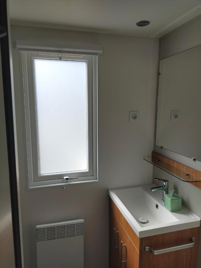 Bj Chalets - De Rug 3 - Vakantiepark Lauwersoog - Luxe Chalet Met Vaatwasser En Inloopkast! Vroege Incheck! Met Airco! Kültér fotó